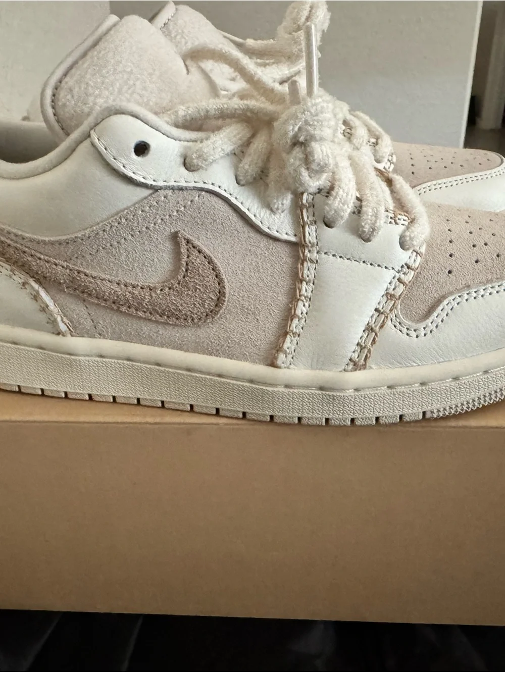 Jordan low top